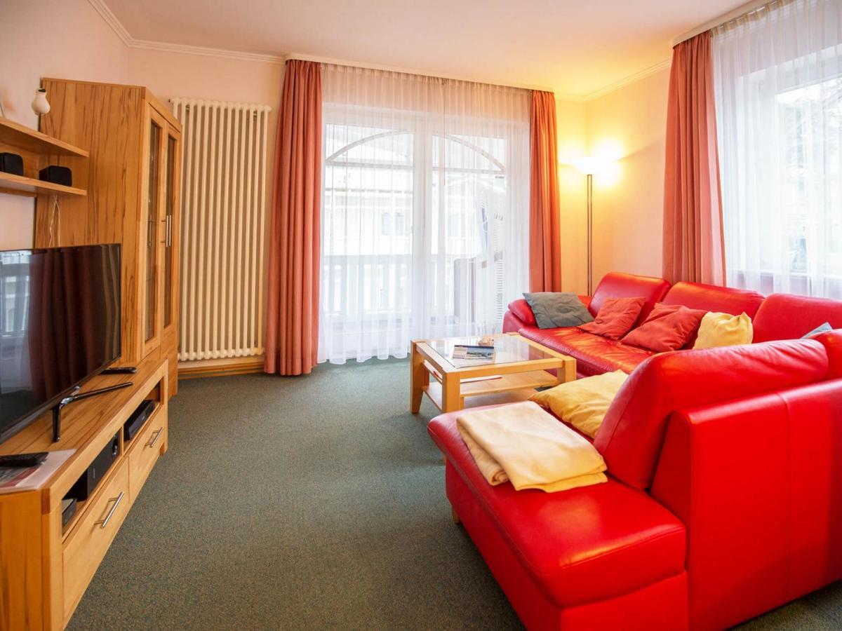 Mit 1 Schlafzimmer Und Balkon Ah 625